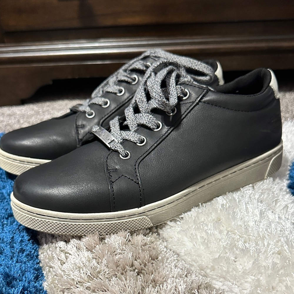Harley-Davidson Beales Black Leather Sneakers with Gray Laces